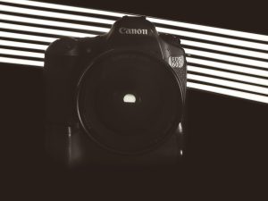 fotografska-oprema-za-zacetnike-fotoaparat