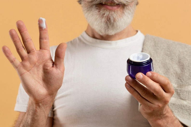 Kako lahko uporaba protivnetnih gelov in obkladkov pripomore k hitrejšemu okrevanju