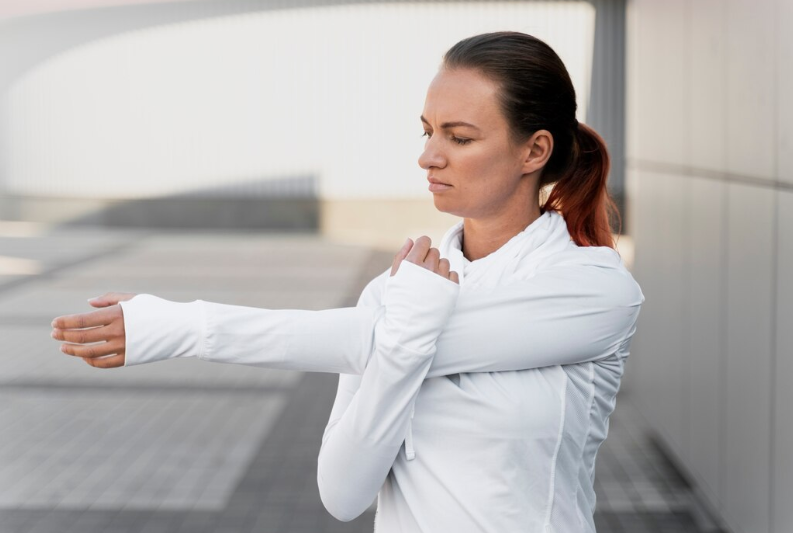 Kdaj je priporočljivo uporabiti imobilizacijo rame za zmanjšanje bolečine